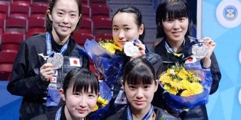 日本女子 伊藤が大逆転で中国に一矢報いるも屈し、銀メダル＜世界卓球2018＞