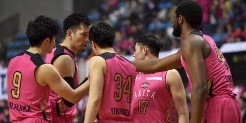 第3クォーターにギアを上げた秋田ノーザンハピネッツ、全員バスケで福岡に快勝