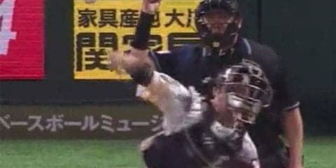 ホークス甲斐“キャノン砲”2連発　同じ大分出身、同学年の源田の盗塁阻止