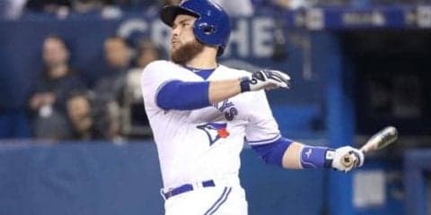 【MLB】35歳名捕手がメジャー13年目で夢実現　初めて遊撃フル出場「子供の頃の夢」