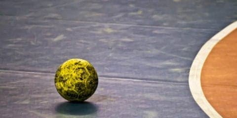 妨害禁止なのに迫力満点！平和的スポーツのチュックボールが面白い