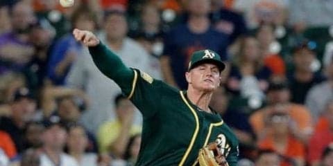 【MLB】三塁の新名手、ファウルゾーンから“鬼肩”披露　驚愕送球に「アレナド2.0」