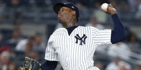 【MLB】剛腕チャップマン、161キロの“フェイク暴投”!?　幸運すぎるピンチ脱出が話題に