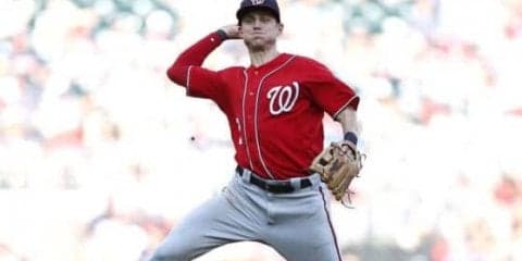 【MLB】「グラブのことは忘れろ」　素手キャッチ→ジャンピングスローの超美技が話題