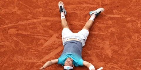 チェッキナート「まだ夢かもしれない」ジョコビッチを破り、イタリア男子40年ぶりのGSベスト4入り[全仏オープン]