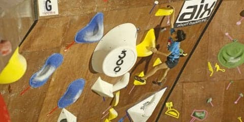 平山ユージを講師に迎えたクライミング初心者親子向け講習会が6月17日に大阪で開催