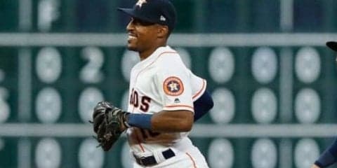 【MLB】シフトと真逆の方向へのフライに…外野手が37M“走破”で美技、味方も「ワオ」
