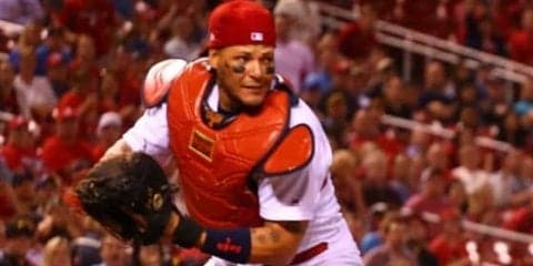 【MLB】モリーナの強肩にファン驚嘆「走者を刺して14年。いつまでも学習しない」