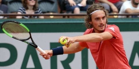 チチパスが第5シードのプイユをストレートで下して2回戦へ[男子テニスATPワールドツアー500 ハレ]