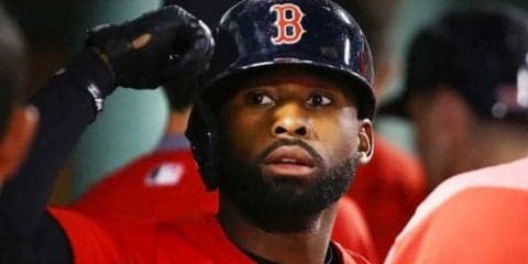 【MLB】レ軍外野手、166キロの“鬼肩”バックホーム！　米ファン驚愕「球界で最高だ」