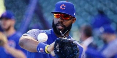 【MLB】カブス右翼手が見せた美しきレーザービーム　捕手は鼻血も構わず大興奮