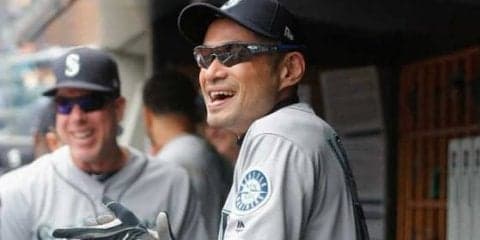 【MLB】イチロー、付け髭でベンチに？　変装姿が話題「ボビー・バレンタイン風」