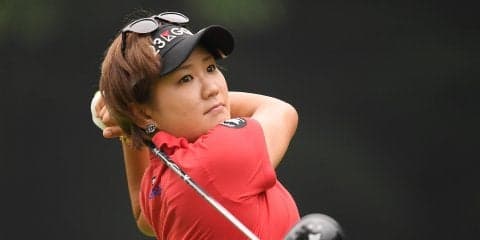 成田美寿々が今季2勝目に王手　2週連続V＆連覇を狙う鈴木愛は4打差5位