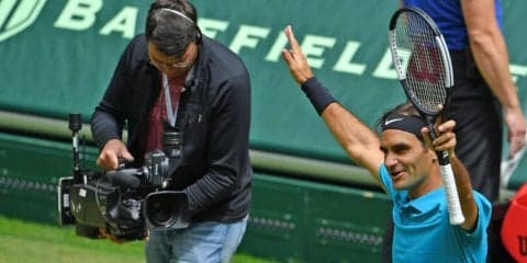 フェデラーが準決勝でもストレート勝ちし、決勝でチョリッチと対戦へ[男子テニスATPワールドツアー500 ハレ]