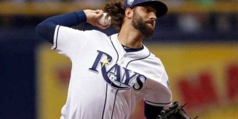 【MLB】内角から外角ボールゾーンへ!?　「容赦ない」曲がりすぎるスライダーが話題