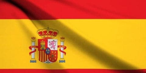 テニスと似て非なるスポーツ。スペイン発祥のパデルが人気急上昇中！