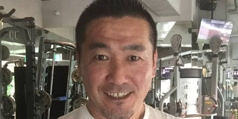 元アメフト・河口正史、本場アメリカで自分より非力な選手に吹っ飛ばされて始まった研究とは