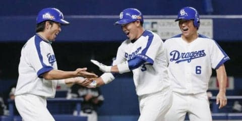 価値ある3ラン！中日・高橋が自らのミスを取り返す一撃！