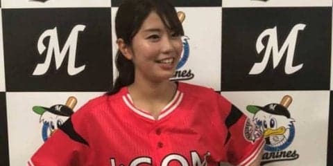 タレントの稲村亜美がZOZOマリンで始球式も…球速計測不能の大暴投
