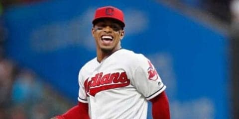 【MLB】「ぶっちぎりで球界最高」の遊撃手　リンドーアが見せた超美技にファン喝采