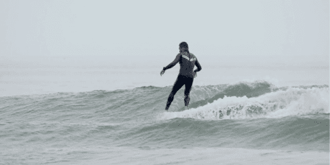 【映像】トラビス・レイノルズが市東“shige”重明と再会。千葉のメローな波でログセッション！