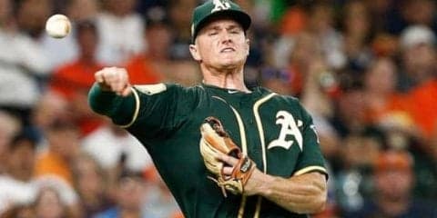 【MLB】「ア・リーグ1番の三塁手」の素手キャッチスロー　米実況「何というプレー」