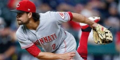【MLB】レッズ内野手が投じたナックルが凄い　空振り三振奪取、1回無失点2Kの快投