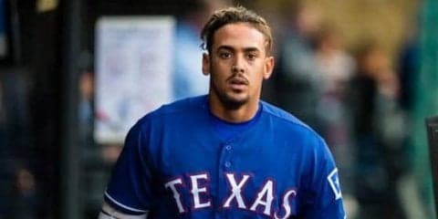 【MLB】レ軍一塁手の驚愕“180度開脚”に米ファン唖然　「見ているだけで痛い」