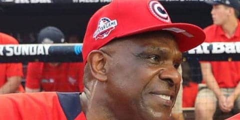 【MLB】米殿堂名手がまさかのおでこキャッチ…実況騒然「なんてことだ、アンドレ」