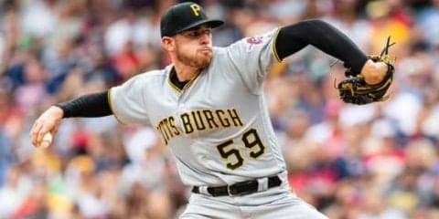 【MLB】196センチ米長身投手が颯爽バント処理　実況興奮「史上最高のプレーの1つ」