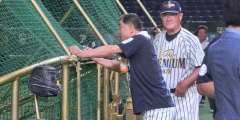 78歳の張本勲氏がサントリードリームマッチで右前打　大歓声に満面の笑顔