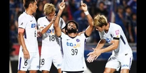 ネジを締め直して「原点回帰」。広島・城福サッカーの片鱗が見えた