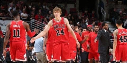 ジミー・バトラーをトレードで放出してから1年、ブルズの再建は順調に進む