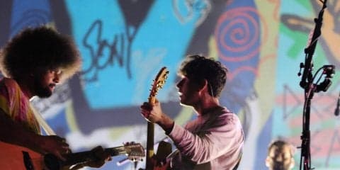 「フジロック2018」大トリがまさかの卓球ユニフォームで登場