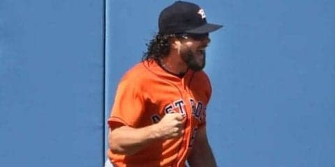 【MLB】アストロズ外野手の“本塁打強奪”キャッチにファン歓喜「警察を呼んで」