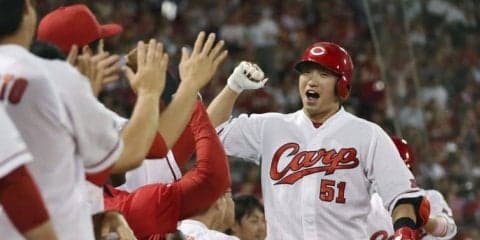 絶好調の鯉4番！広島東洋・鈴木が先制＆ダメ押しで3年連続20号！