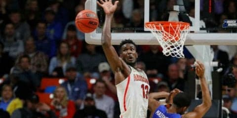 強心臓ルーキーのディアンドレ・エイトン、ジョエル・エンビードを絵で挑発