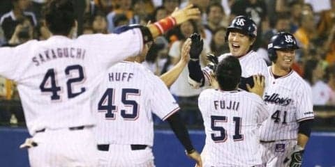 4時間超の熱戦に終止符！東京ヤクルト・川端がサヨナラ打！