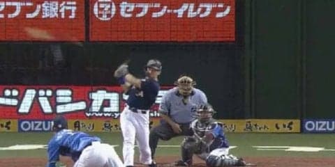 オリ吉田正が驚愕の19号2ラン！　バット折れるも、弾丸ライナーで右翼席へ