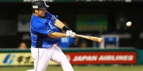 西武・中村が左翼席へ弾丸20号同点ソロ　8月9本塁打と量産体制に突入