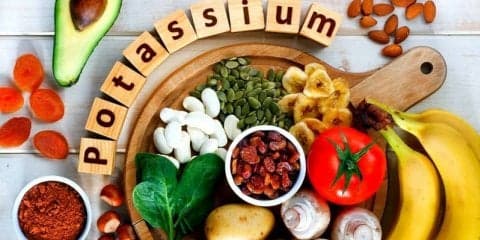 夏のむくみに効果的な食べ物