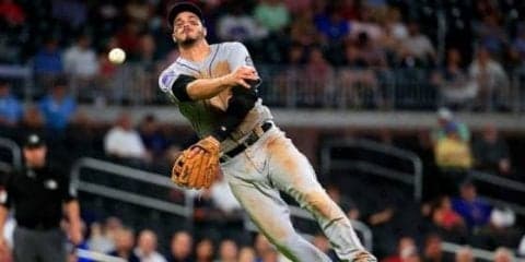 アレナドのスーパープレー、MLB公式は驚愕も…ファン「普段どおりのプレー」