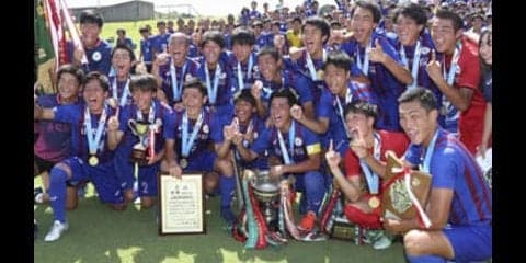 インターハイの新ルールで明暗。酷暑が生んだ高校サッカーの番狂わせ