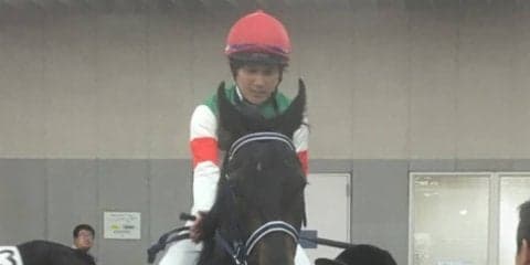 日曜新潟５Ｒ新馬はプロスペリティが制す