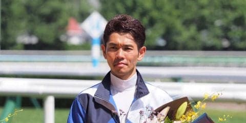 戸崎圭太騎手 18日新潟5RでJRA通算900勝達成！