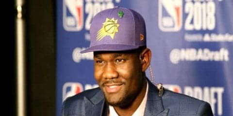 ディアンドレ・エイトン、WNBAマーキュリーのプレーオフ戦チケット300枚を購入