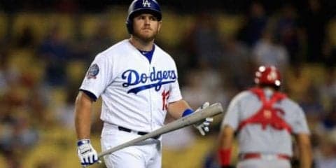 約165キロのシンカーを打ち返す！　ド軍マンシーの一打は今季MLB“最速”安打に