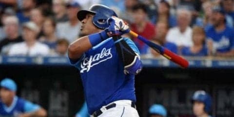 【MLB】球宴捕手がファンと約束ホームラン　初成功に笑顔「明日も誰かのために」