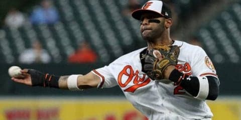 【MLB】横っ飛びキャッチ→ど真ん中送球で見事アウト　オ軍二塁手の超美技に打者愕然