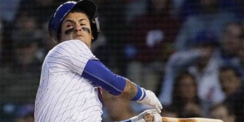 【MLB】三振してもクールに決める!?　名手バエスが“二枚目”脱帽ポーズを披露
